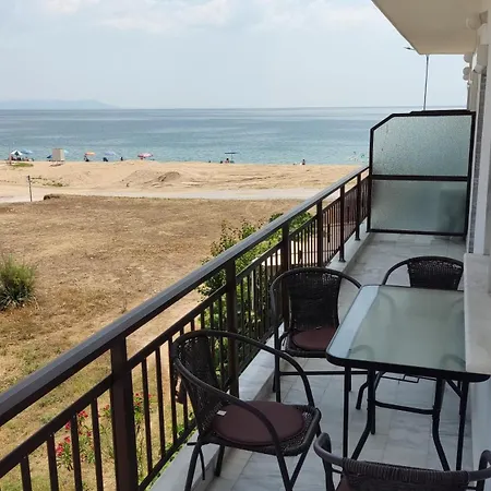 Konukevi Big Dino's Galini Vrasná