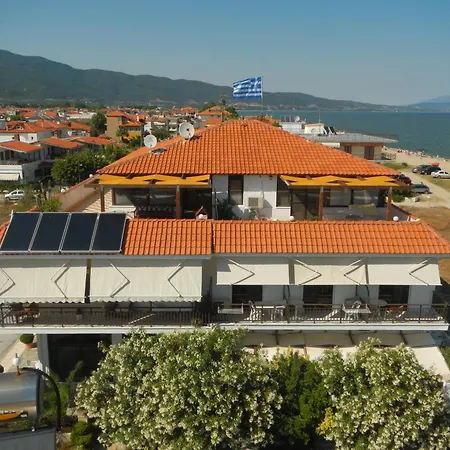 Konukevi Big Dino's Galini *