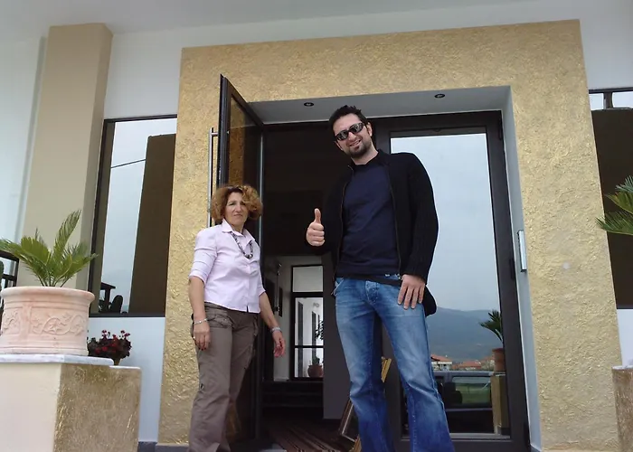 Big Dino's Galini Vendégház *